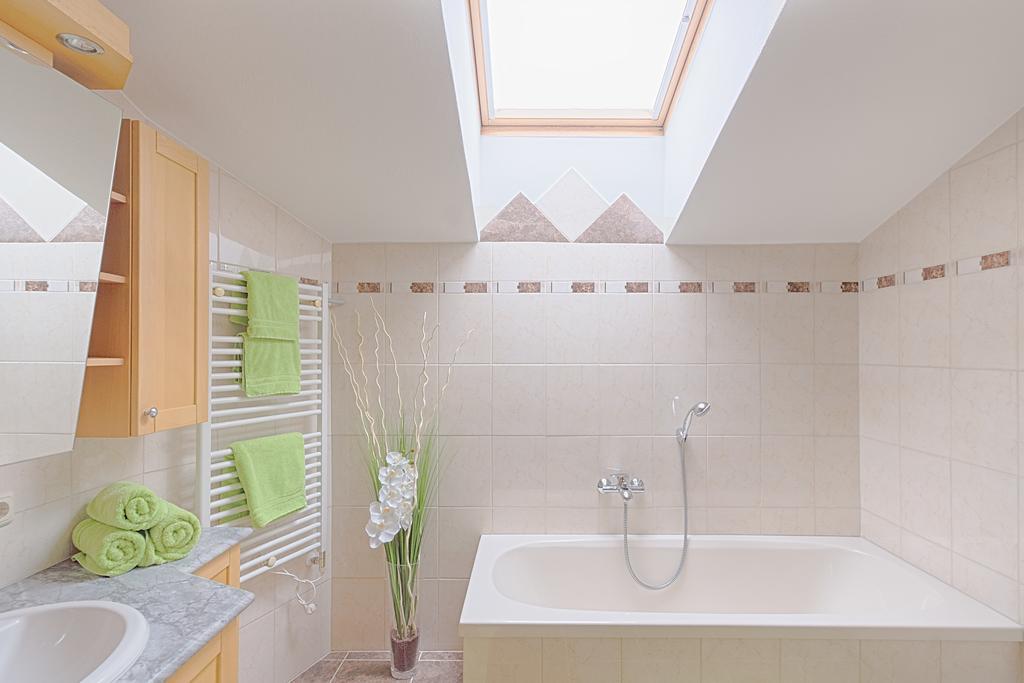 Stockingbauer Villa ลีโอกัง ภายนอก รูปภาพ